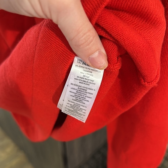 French Connection NWT Red Turtle Cowl Neck Long Sleeve Size Medium - Picture 6 of 6